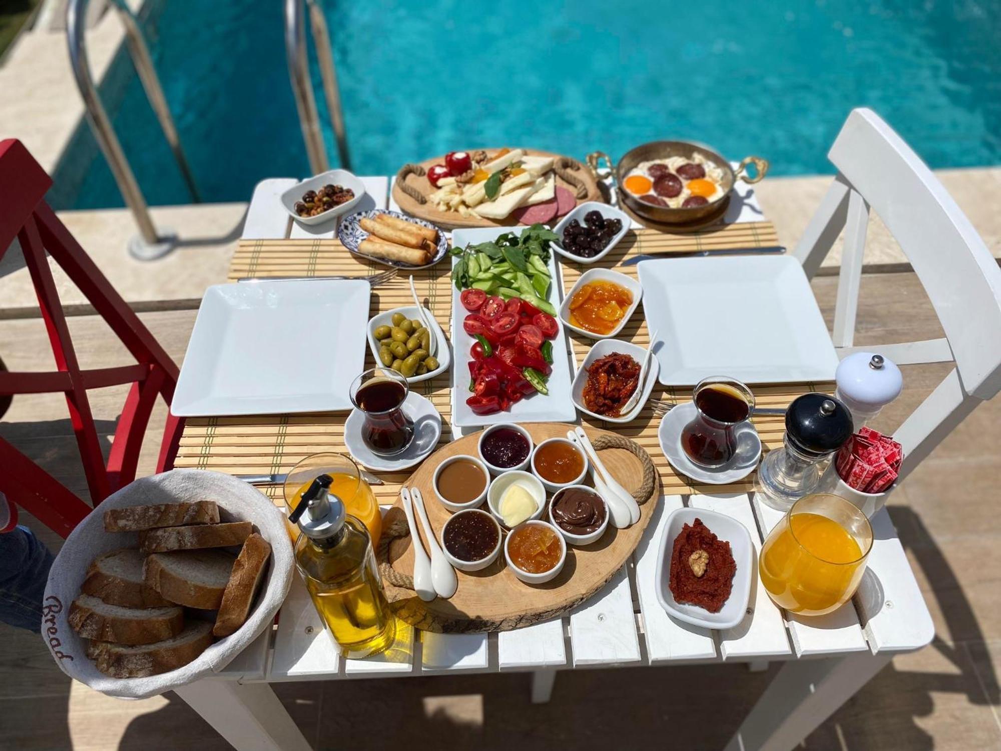 Londia Otel Алачати Экстерьер фото