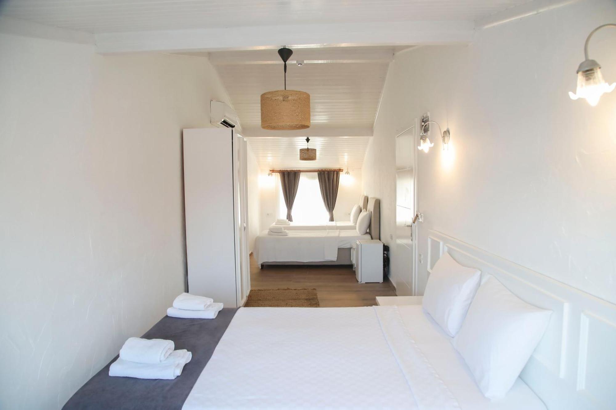 Londia Otel Алачати Экстерьер фото