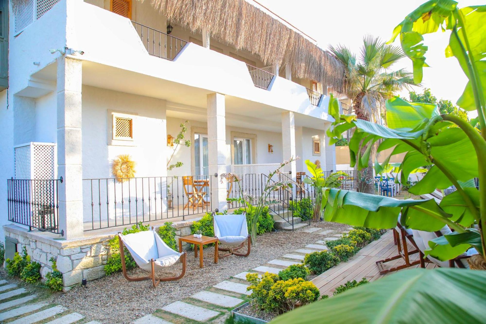 Londia Otel Алачати Экстерьер фото